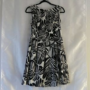 BEAUTIFUL BANANA LEAF DRESS